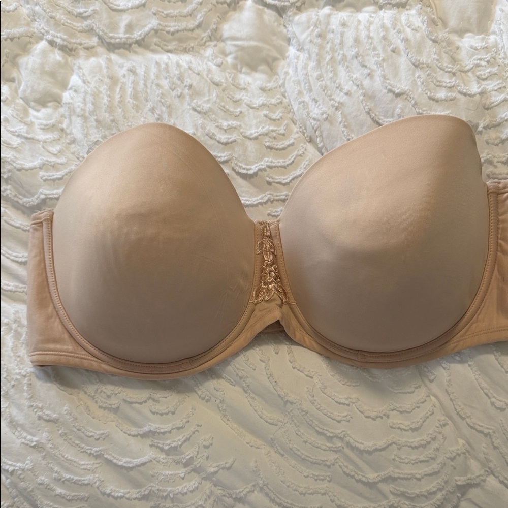 Vanity Fair Light Tan Strapless Bra underwire 42D